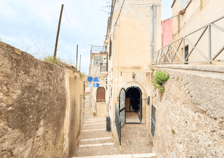 SOLUZIONE INDIPENDENTE SU TRE LIVELLI