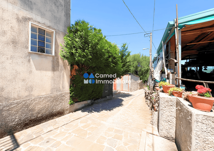 SOLUZIONE INDIPENDENTE - BORGO SAN PANTALEO ASCEA